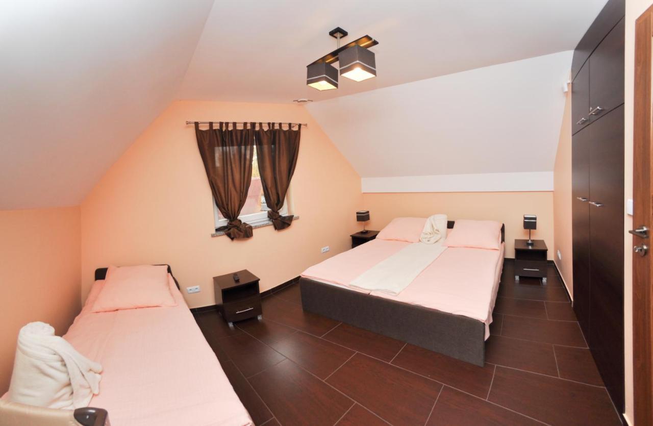 Ferienhaus Holiday Home Domki Raj Jarosławiec 外观 照片