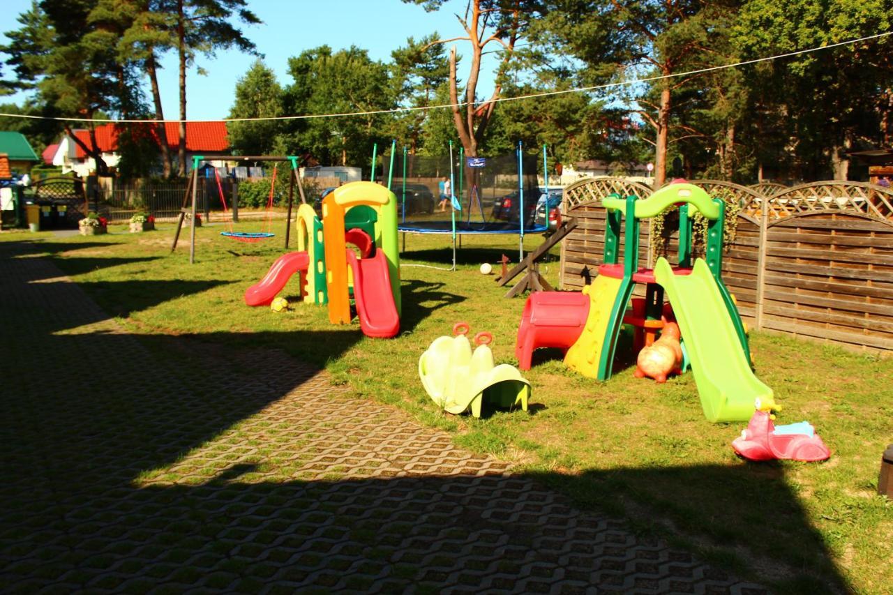 Ferienhaus Holiday Home Domki Raj Jarosławiec 外观 照片